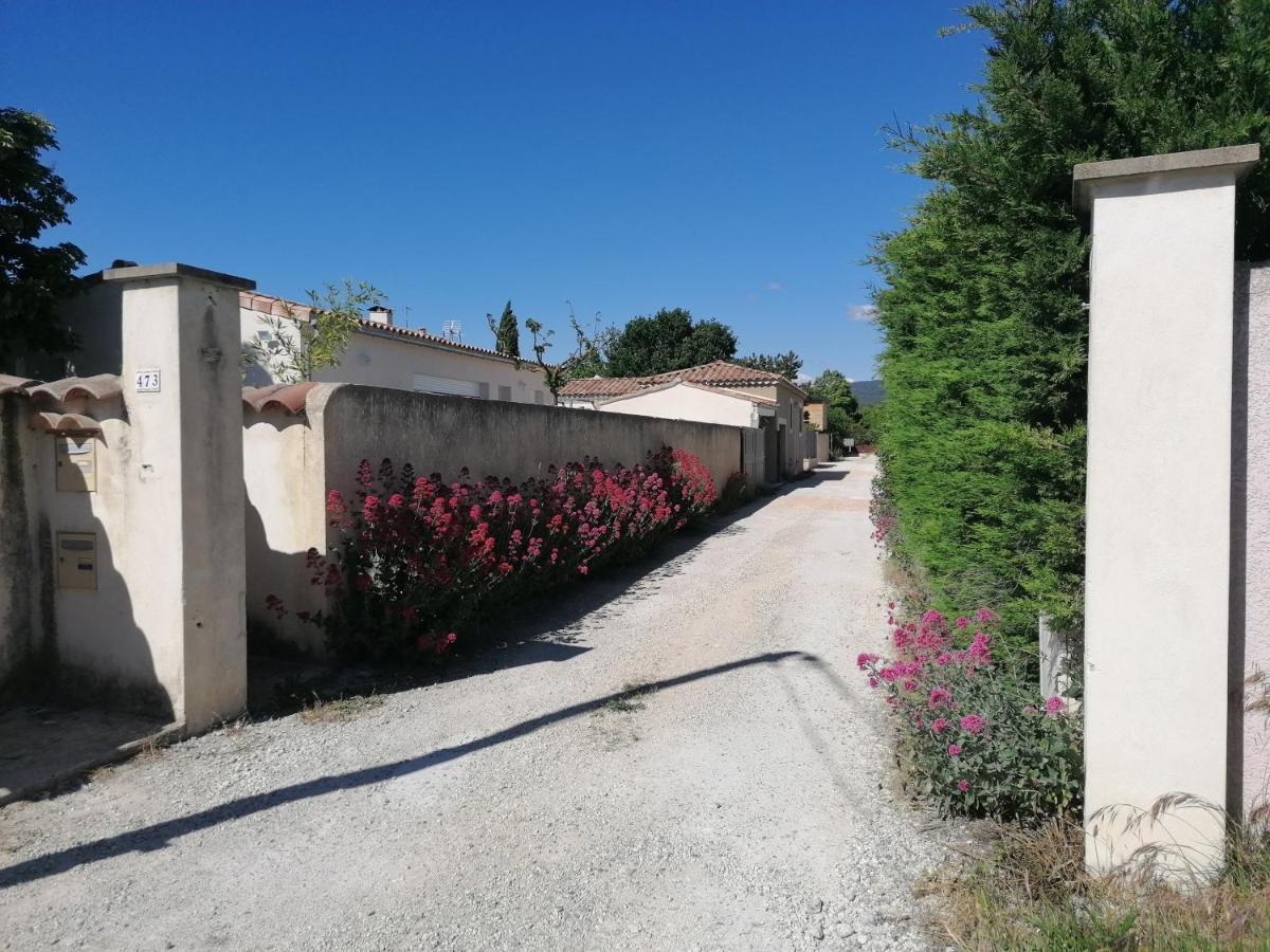 Apartment A L'ombre De L'olivier LʼIsle-sur-la-Sorgue